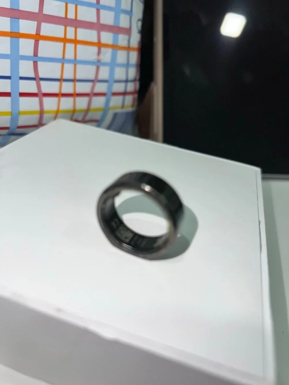 Oura Ring Gen 3 Heritage Black Size 8 Smart Ring w/ Charger & Cable